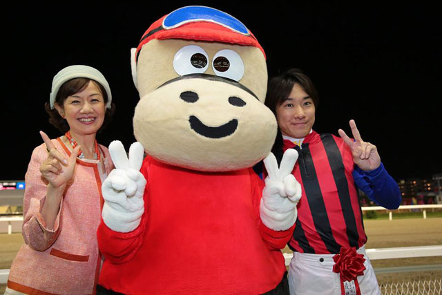 �g�����l�R��